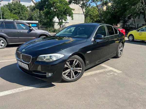 BMW 5 Series 2010 — imagine 4