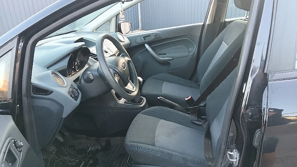 FORD Fiesta 2011 — imagine 8