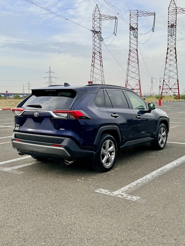 TOYOTA RAV4 2020 — imagine 4