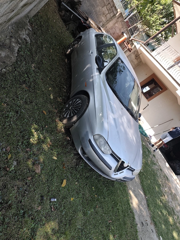 ALFA ROMEO  2000 — imagine 2