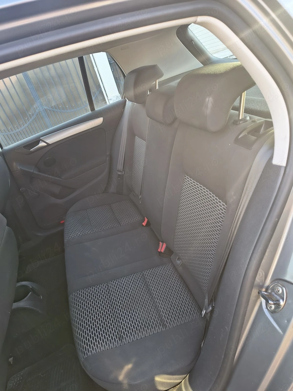 VOLKSWAGEN Golf 2010 — imagine 7