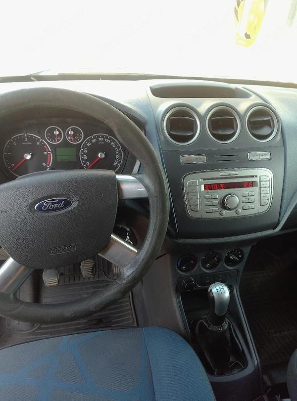 Vând ford transit connect stare foarte bune de funcționare