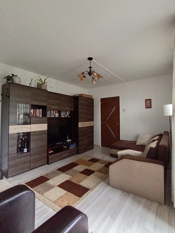 Apartament 3 camere, Craiova, Dolj — fotografia 1