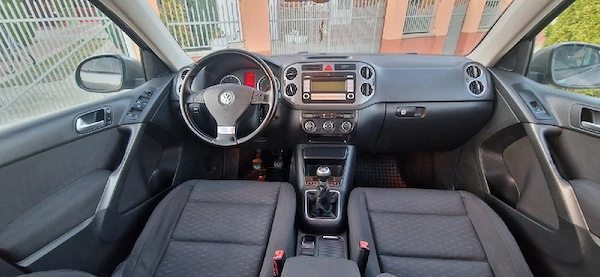 VOLKSWAGEN Tiguan 2008 — imagine 9