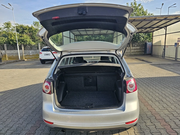 VOLKSWAGEN Golf 2010 — imagine 7