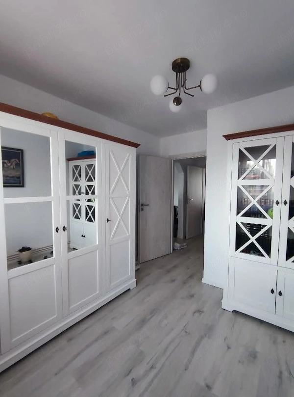 Apartament 3 camere de închiriat | Grigorescu | Renovat complet | Parcare — fotografia 3