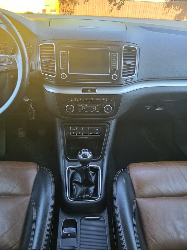 VOLKSWAGEN Sharan 2011 — imagine 10