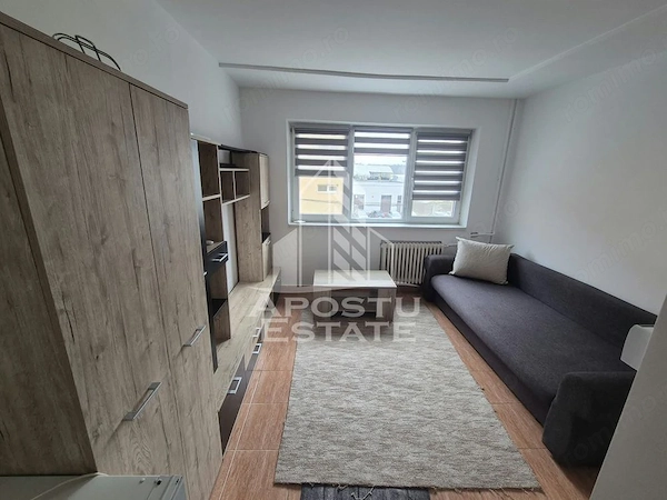 Garsoniera de vanzare, zona UMT, Timisoara — fotografia 1