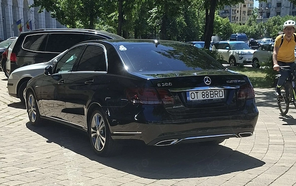 MERCEDES-BENZ E-Class 2013 — imagine 10