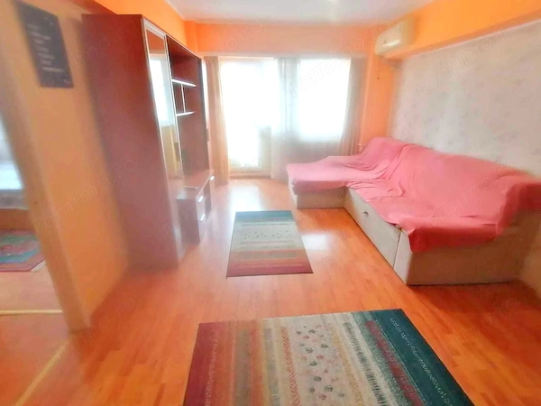2 camere, etaj 8/9, bloc izolat, balcon, AC, Mega Image la parter — fotografia 3