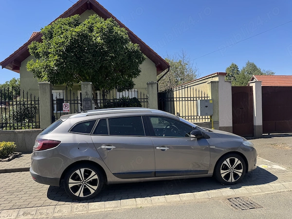 RENAULT Megane 2011 — imagine 3