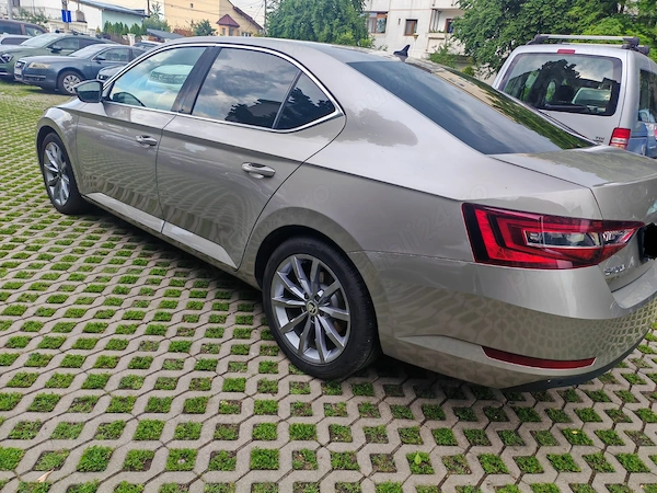 SKODA Superb 2018 — imagine 4