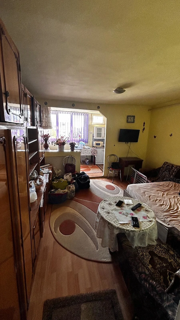 vand garsoniera,amurgului.nr,25,etaj,3. 27,m2 — fotografia 1