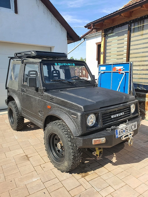 SUZUKI SJ