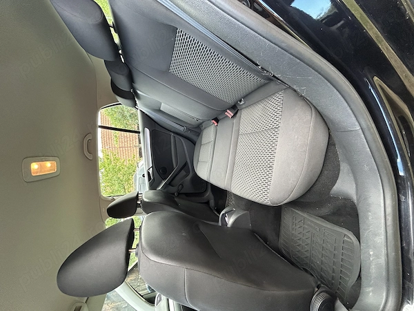 VOLKSWAGEN Golf 2010 — imagine 4
