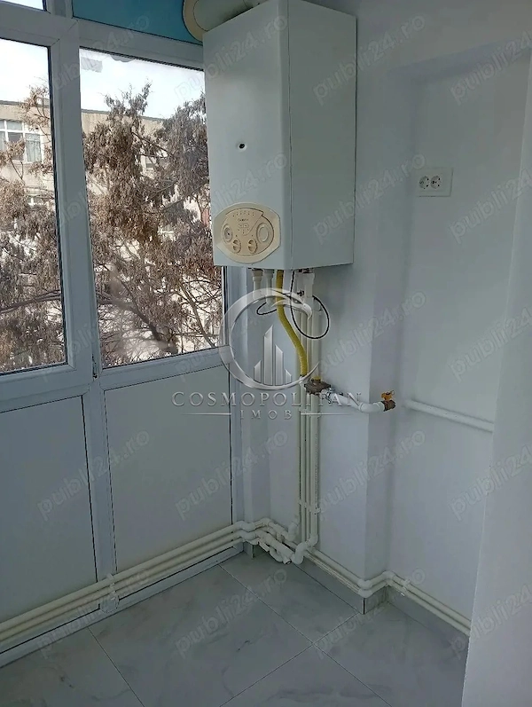 Apartament cu 2 camere ~ Aleea Sporturilor ~ etaj 3din4 ~ renovat recent — fotografia 2