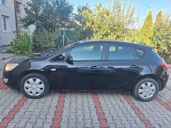 OPEL Astra 2011 — imagine 5
