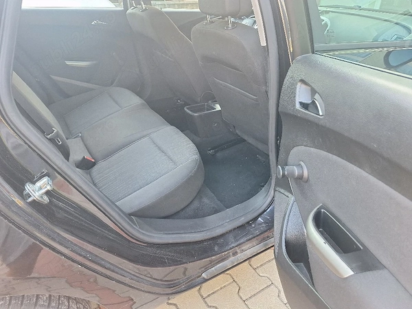 OPEL Astra 2011 — imagine 7