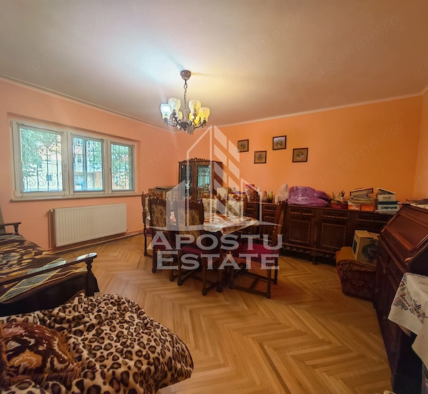 Apartament de vanzare cu 3 camere si 2 bai, decomandat, zona Sagului — fotografia 3