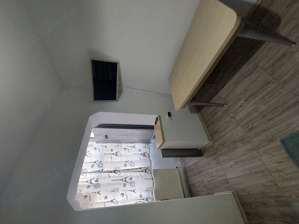 Ofer spre închiriere apartament 3 camere decomandate în Iași, zona Țigarete — fotografia 3