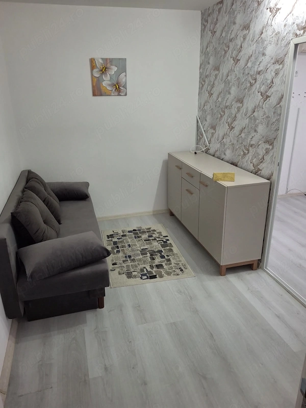 Închiriez apartament 2 camere zona Vest — fotografia 3