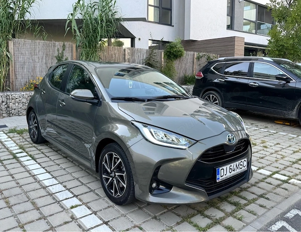 TOYOTA Yaris 2022 — imagine 2
