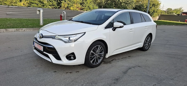 TOYOTA Avensis 2017 — imagine 4