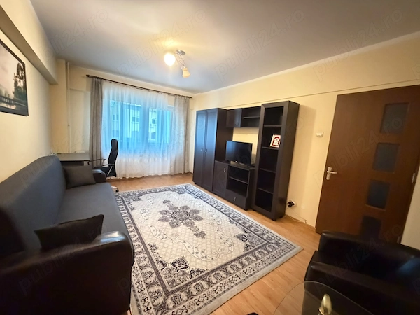 Inchiriez apartament 2 camere decomandate, ultracentral - zona Mercur, complet utilat, centrala t — fotografia 1