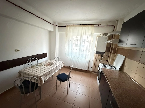 Inchiriez apartament 2 camere decomandate, ultracentral - zona Mercur, complet utilat, centrala t — fotografia 3