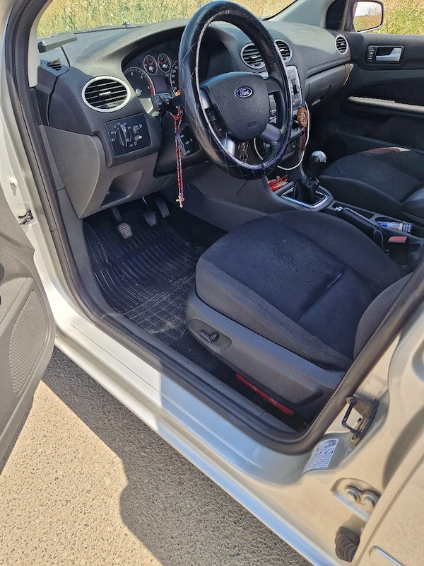 FORD Focus 2007 — imagine 5
