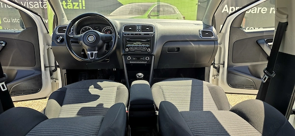 VOLKSWAGEN Polo 2014 — imagine 9