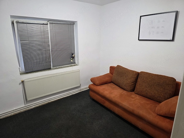 Închiriez apartament spațios în zona Dâmbovița — fotografia 3