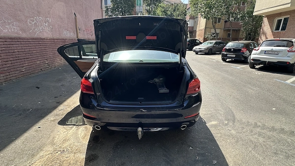 BMW 5 Series 2020 — imagine 4