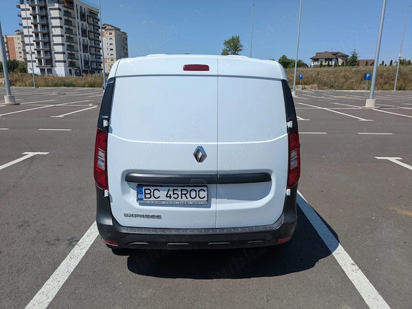 RENAULT Express 2024 — imagine 4