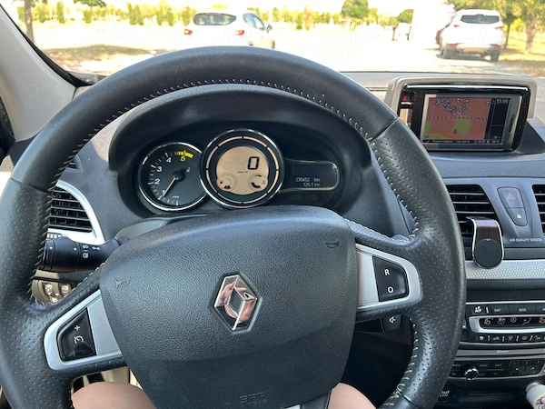 RENAULT Megane 2012 — imagine 8