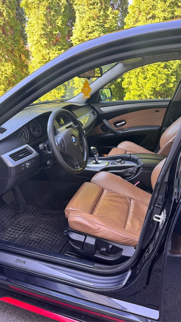 BMW 5 Series 2009 — imagine 2