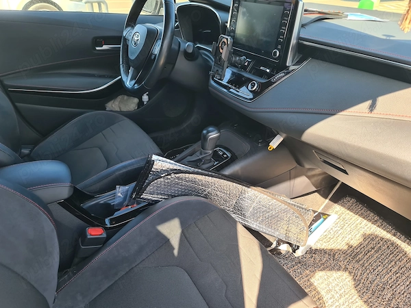 TOYOTA Corolla 2020 — imagine 4
