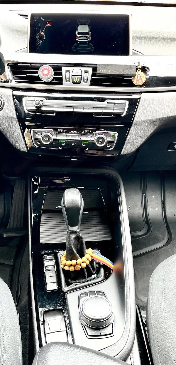 BMW iX1 2016 — imagine 8
