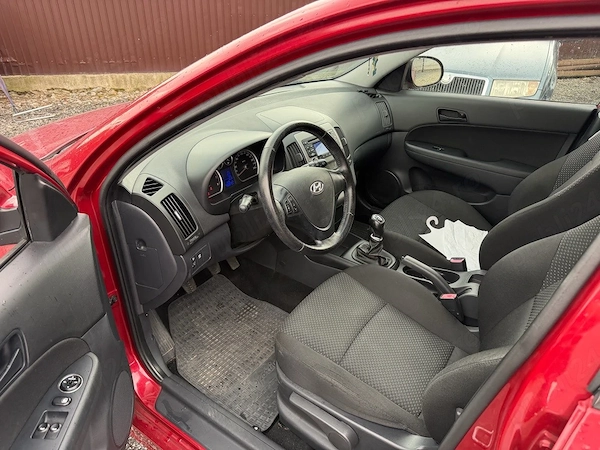 HYUNDAI i30 2011 — imagine 6