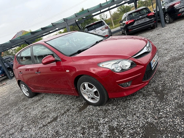HYUNDAI i30 2011 — imagine 12