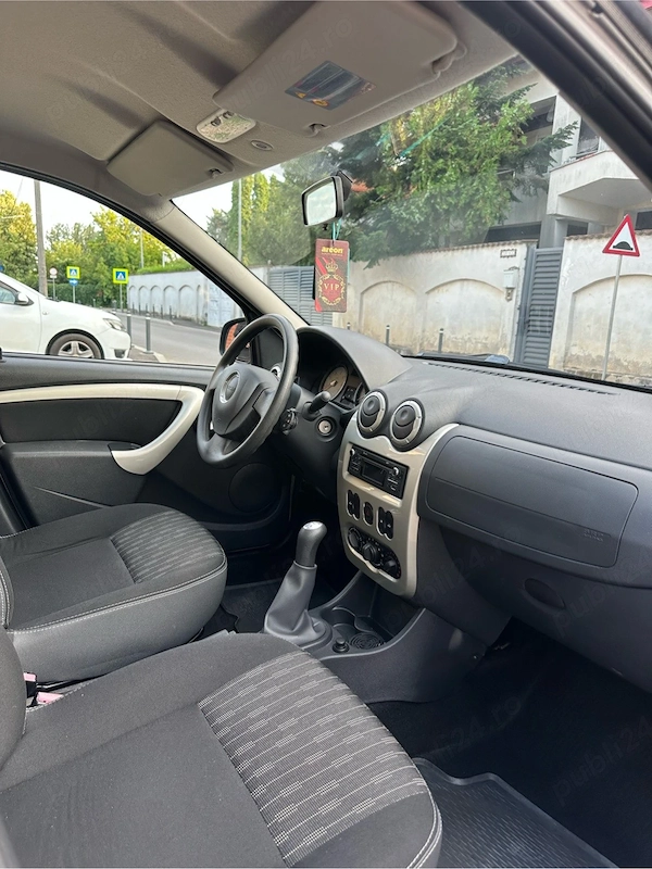 DACIA Logan 2012 — imagine 2