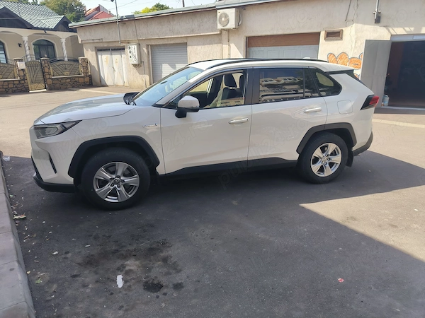TOYOTA RAV4 2021 — imagine 2