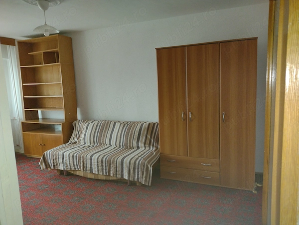 Proprietar ,ofer spre închiriere termen lung apartament 2 camere decomandate Șos.Panduri — fotografia 3
