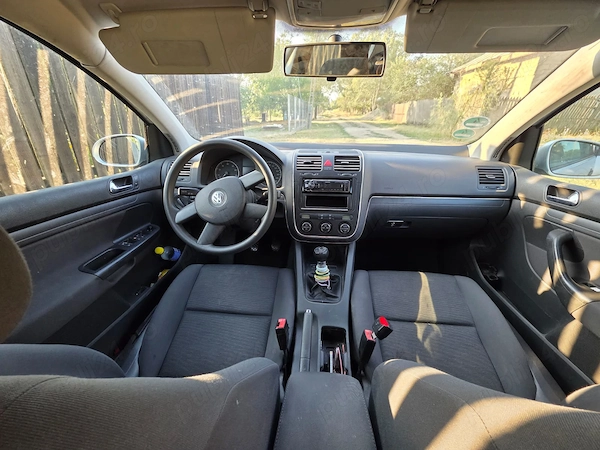 VOLKSWAGEN Golf 2004 — imagine 8