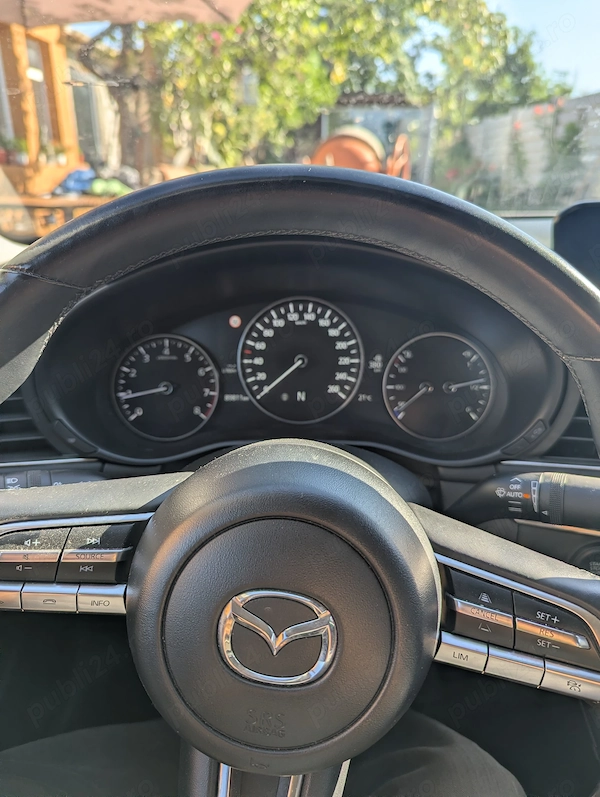 MAZDA 3 2020 — imagine 8
