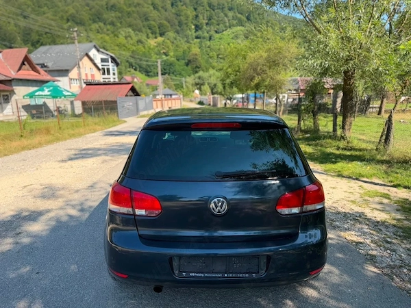 VOLKSWAGEN Golf 2010 — imagine 2