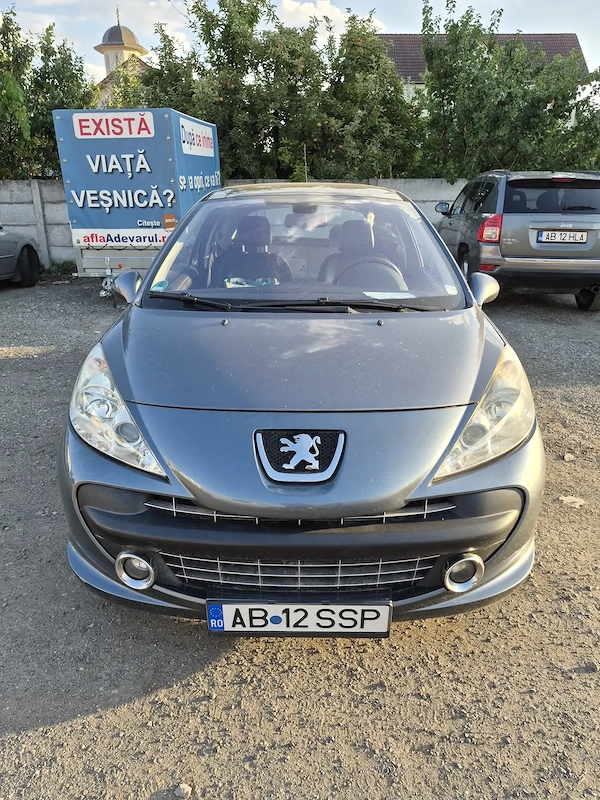PEUGEOT 207