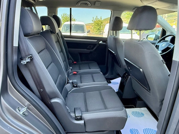 VOLKSWAGEN Touran 2010 — imagine 7