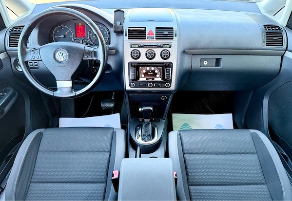 VOLKSWAGEN Touran 2010 — imagine 6