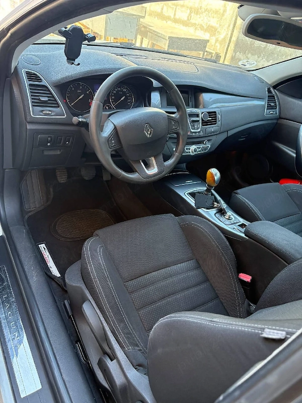RENAULT Laguna 2011 — imagine 3